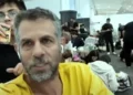 Almog Italie, pasajero de un avión de flydubai que aterrizó en el aeropuerto de Tabuk, Arabia Saudita, el 30 de septiembre de 2026.