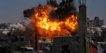 Una explosión tras un ataque aéreo israelí en la ciudad de Gaza, 9 de septiembre de 2026.