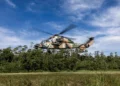 Cuatro helicópteros ARH Tiger del Ejército australiano sobrevuelan Darwin
