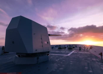 Cañón naval Mk 45 de la Royal Australian Navy incluido en el contrato de mantenimiento y renovación de BAE Systems Australia.