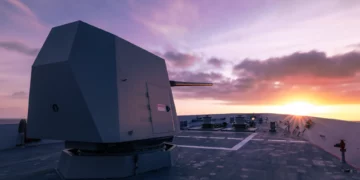 Cañón naval Mk 45 de la Royal Australian Navy incluido en el contrato de mantenimiento y renovación de BAE Systems Australia.