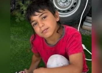 Baruch Neriya, de 9 años, quien murió tras infectarse con una ameba después de nadar en el mar de Galilea.