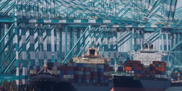 Buques portacontenedores atracados en el puerto de Tanjung Pelepas, en Gelang Patah, Malasia, el 29 de junio de 2026.