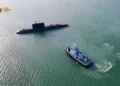 Submarino de la Armada china durante operaciones navales