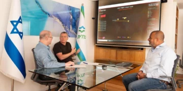 From R to L: Avi Atiya, VP of Information Systems and Digital at Clalit, Nadav Zafrir, CEO of Check Point, and Prof. Eytan Wirtheim, CEO of Clalit, in an image published on September 28, 2026. (Raanan Cohen/Clalit)