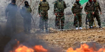 Combatientes kurdos iraníes del Partido de la Libertad del Kurdistán durante un entrenamiento cerca de Erbil, Irak.