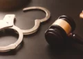 Ilustración de un tribunal