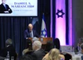 Dan Mariaschin es homenajeado en el Ministerio de Exteriores de Israel en Jerusalén, el 7 de septiembre de 2026.