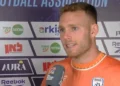 El portero de Israel, Daniel Peretz, habla con Channel 5 Sports después de la derrota 3-0 ante Irlanda en la UEFA Nations League, el 27 de septiembre de 2026.