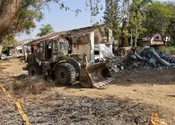 Destrucción causada por terroristas de Hamás en el kibutz Be'eri, cerca de la frontera entre Israel y Gaza, el 25 de octubre de 2023.