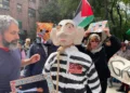 Una efigie del primer ministro Benjamín Netanyahu frente a la ONU el 24 de septiembre de 2026.