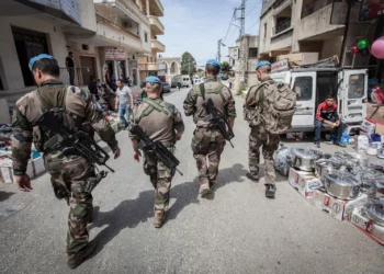 Imagen de una transmisión de Canal 14 vinculada a la situación entre el Ejército libanés y Hezbolá.