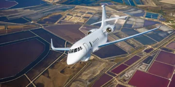 The Falcon 2000 LXS Albatros is the French Navy’s new twin-engine maritime surveillance and intervention aircraft, combining a range of 4,000 nmi (7,400 km) and an eight-hour endurance to replace the Falcon 50M and Falcon 200 Guardian. (Picture source: French MoD)