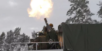 In Arctic conditions (characterized by deep snow, freezing temperatures, and rugged terrain), towed mortars can be extremely difficult to maneuver; the more mobile Patria Tremos therefore allows Finnish units to practice rapid "shoot-and-scoot" tactics. (Picture source: Patria)