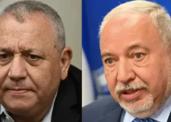 Gadi Eisenkot y Avigdor Liberman