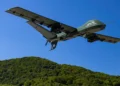 General Atomics Mojave STOL aterriza y despega desde una ruta de maniobra militar en Corea del Sur.