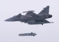 Caza Gripen asociado a la integración del misil de crucero Taurus.