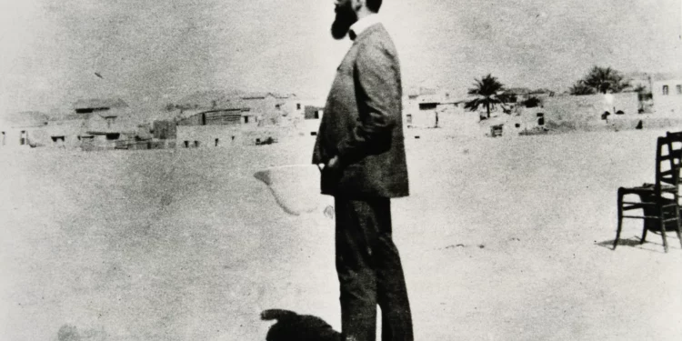Theodor Herzl in Palestine. November 1898. Photography by David Wolffsohn. (Photo by Imagno/Getty Images) [Theodor Herzl in Palaestina. Anfang November 1898.