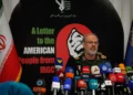 Hossein Mohebbi, portavoz de la Guardia Revolucionaria de Irán, habla durante una conferencia de prensa en Teherán el 29 de septiembre de 2026.