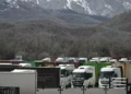 Camiones vinculados al comercio de Irán durante el bloqueo del estrecho de Ormuz