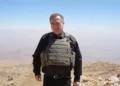 Israel Katz durante una visita a la cumbre del monte Hermón