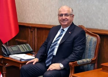 El jefe del Estado Mayor de Turquía, Selcuk Bayraktaroglu, durante una reunión en Ankara el 23 de diciembre de 2025.