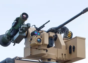 Estación de armas PROTECTOR RS6 integrada con radar MESA para defensa antidrones