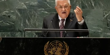 El presidente de la Autoridad Palestina, Mahmoud Abbas, interviene en el 79.º período de sesiones de la Asamblea General de la ONU el 26 de septiembre de 2024 en la sede de las Naciones Unidas en Nueva York.