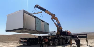Primeras estructuras instaladas en Metzukei Eretz