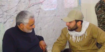 Mohammad Baqer Saad Dawood Al-Saadi junto a Qassem Soleimani