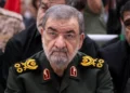 Mohsen Rezaei, excomandante de la Guardia Revolucionaria Islámica de Irán y nombrado el 9 de agosto de 2026 como secretario del Consejo Supremo de Seguridad Nacional, durante una ceremonia en el mausoleo del ayatolá Ruhollah Khomeini, en el sur de Teherán, el 4 de junio de 2026.