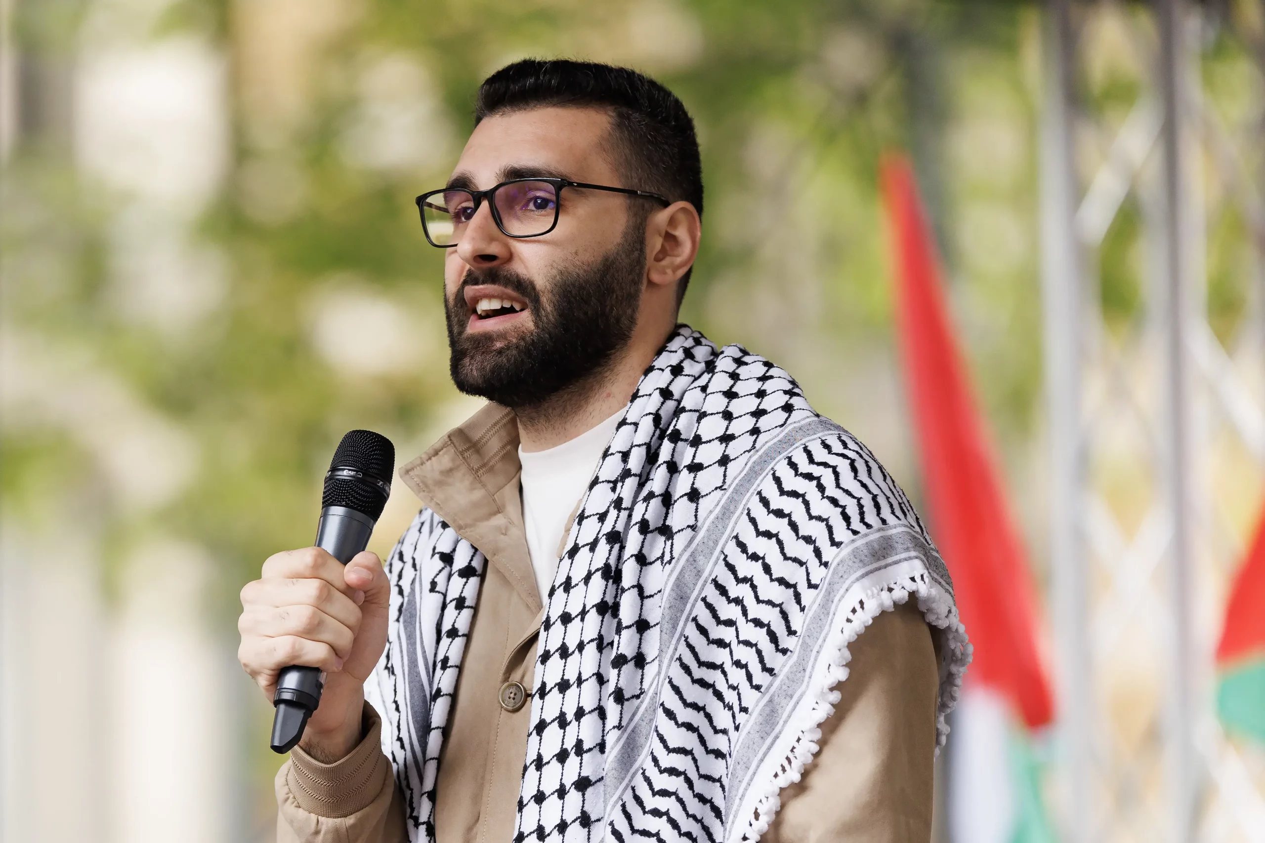 Motaz Azaiza grabó agresiones a rehenes el 7 de octubre y ocultó el video
