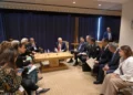Benjamín Netanyahu se reúne con el primer ministro griego, Kyriakos Mitsotakis, al margen de la ONU el 24 de septiembre de 2026.