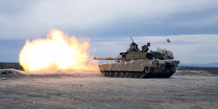 Tanque M1A2 SEP Abrams del Ejército de Estados Unidos durante un ejercicio en Idaho