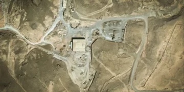 El emplazamiento del reactor nuclear sirio antes de ser destruido por Israel en 2007, visto desde un satélite.