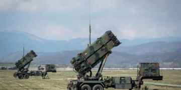 Sistema Patriot neerlandés durante operaciones de defensa aérea