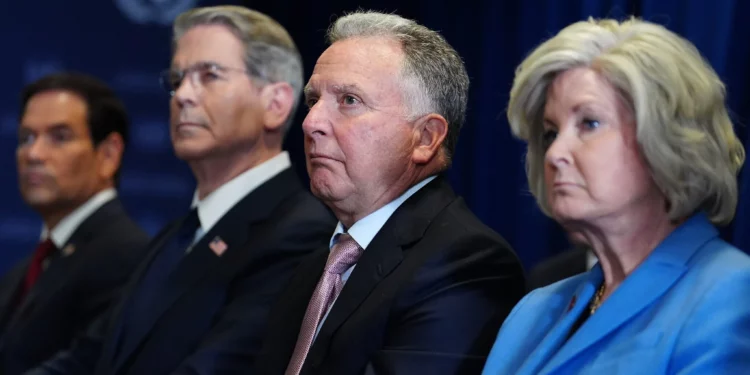Marco Rubio, Scott Bessent, Steve Witkoff y Susie Wiles durante una reunión de Donald Trump con Volodymyr Zelensky en la Asamblea General de la ONU, el 22 de septiembre de 2026.