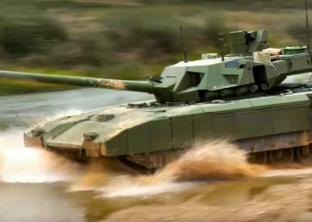 Tanque ruso T-14 Armata durante una exhibición militar