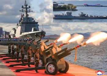 El dragaminas T-8 Chekan junto al destructor Kang Kon de Corea del Norte