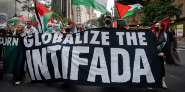 A protest led by Within Our Lifetime in Manhattan, September 17, 2021. (Luke Tress)