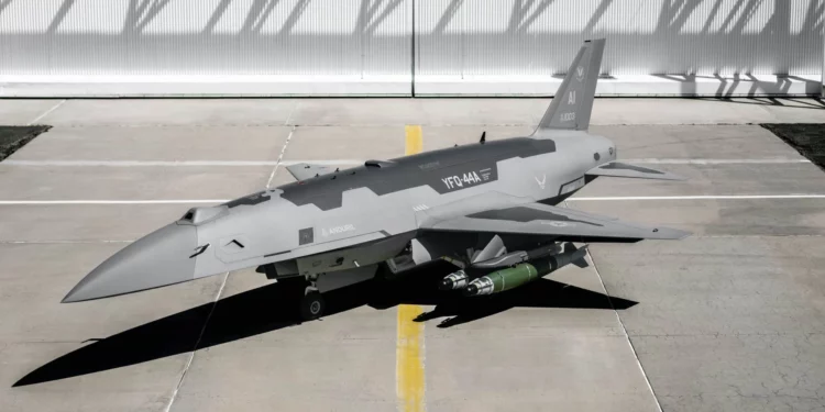 YFQ-44A Fury con bombas GBU-54 y lanzadores LAU-131A/A