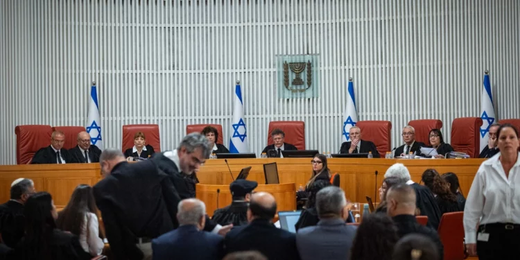 Audiencia en la Corte Suprema de Jerusalén sobre la decisión del Comité Central de Elecciones de descalificar a partidos y candidatos árabes de las próximas elecciones, 1 de octubre de 2026.