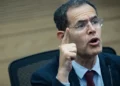 Avichai Mandelblit llega a declarar