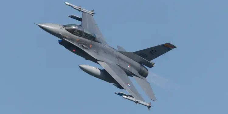 Avión de combate, imagen de archivo.