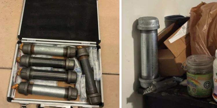 Bombas artesanales encontradas en el dormitorio de Skyler AJ Rose, según documentación judicial del 21 de octubre de 2026.