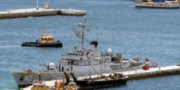 El buque de la Armada iraní Naghdi atracado en Simon’s Town, Ciudad del Cabo, Sudáfrica, el 9 de enero de 2026.