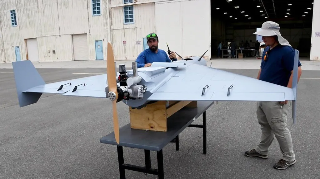 Dron LUCAS de ataque unidireccional de largo alcance