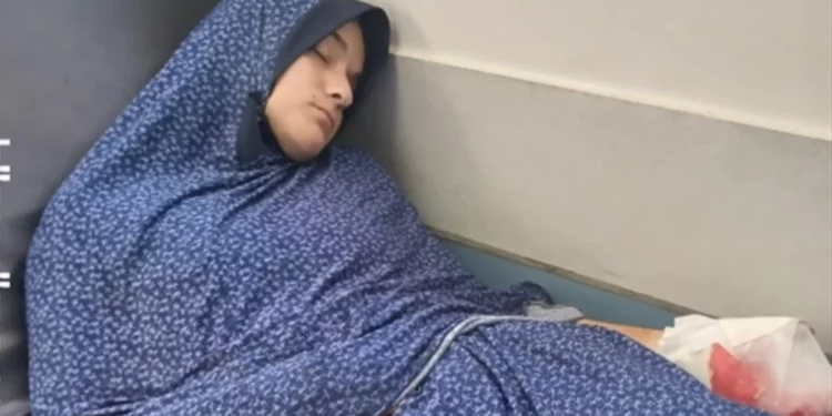 Emily Damari en imágenes de su cautiverio difundidas tres años después