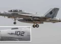 Un F/A-18F Super Hornet regresa con marca de submarino destruido