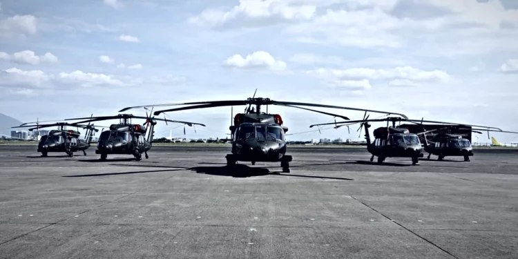 Helicóptero S-70i Black Hawk de la Fuerza Aérea de Filipinas.